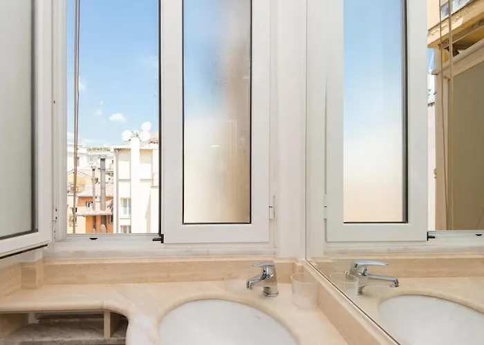 Trevi Fountain Luxury Appartement